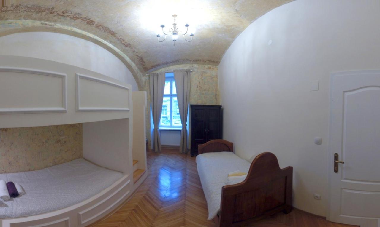 Zagreb Speeka Hostel Exterior photo